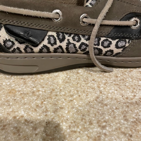 SperryTopsiders-NEWw/o tag-W9-grey-leopard skin-ADORABLE-smoke/pet free home - Picture 4 of 8